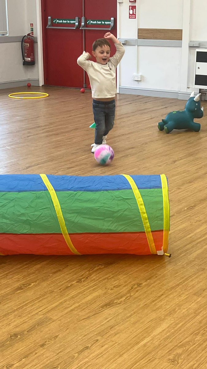 Parachute madness this evening at Nelson.
Fantastic session had by everyone

Just look at those faces 😁
