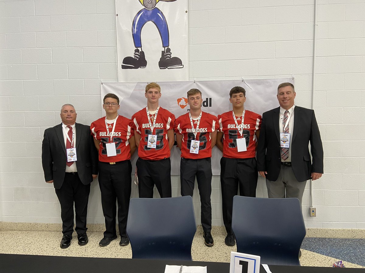 .@GMCPrepFootball prepping for the season &amp; their first game versus Wheeler County ‼️

#GAHSFootballMediaDay 
<a href="/RustyMansell_/">Rusty Mansell</a> <a href="/MansellKaylee/">Kaylee Mansell</a> <a href="/najehwilk/">Najeh Wilkins</a> <a href="/CraigSagerJr/">Craig Sager II</a>