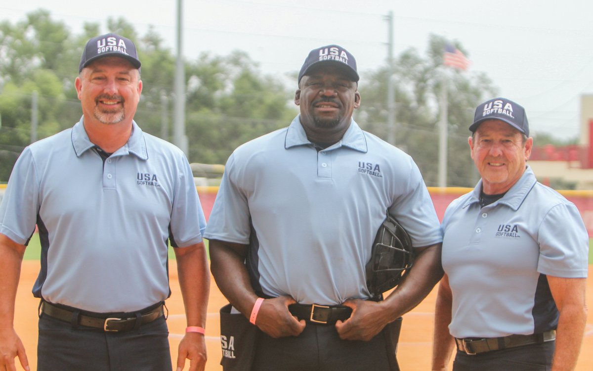 USASoftball's tweet photo. 𝗔𝗺𝗮𝘇𝗶𝗻𝗴 crews — 𝗮𝗹𝗹 𝗺𝗼𝗻𝘁𝗵 long 💪

Joining us from 𝘢𝘭𝘭 𝘢𝘤𝘳𝘰𝘴𝘴 𝘵𝘩𝘦 𝘤𝘰𝘶𝘯𝘵𝘳𝘺, shoutout to our umpires for an 𝙪𝙣𝙛𝙤𝙧𝙜𝙚𝙩𝙩𝙖𝙗𝙡𝙚 month at #JOCup &amp; #GOLDNationals ‼️

#BluesAcrossAmerica 👕 🇺🇸 https://t.co/BFwghGE4Ti