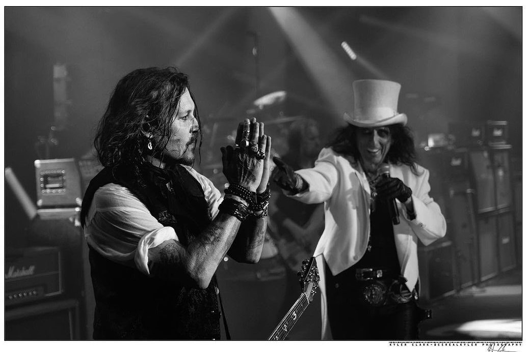 𝕷𝖎𝖙𝖙𝖑𝖊 𝕻𝖊𝖊𝖕𝖘 🏴‍☠️#JohnnyDepp tweet media