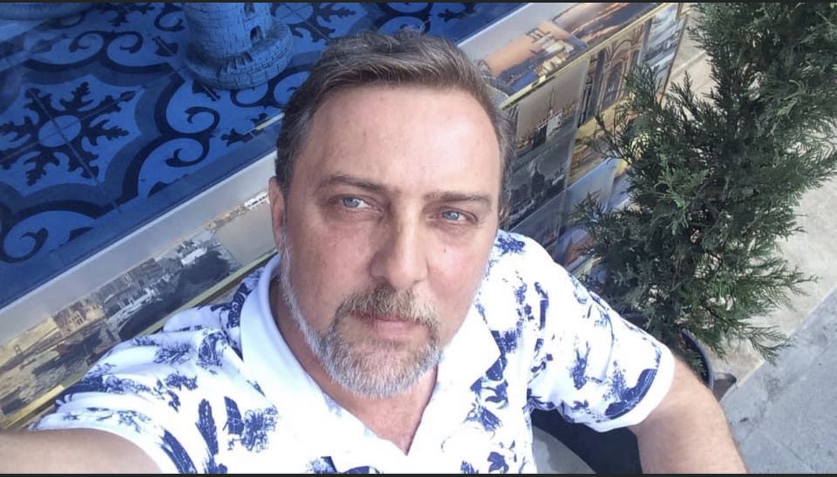 Özlemek ÖZDÜR İNSAN İSEN ÖZLEDİĞİN SENİ ANLATIR CİĞER PAREMMMM