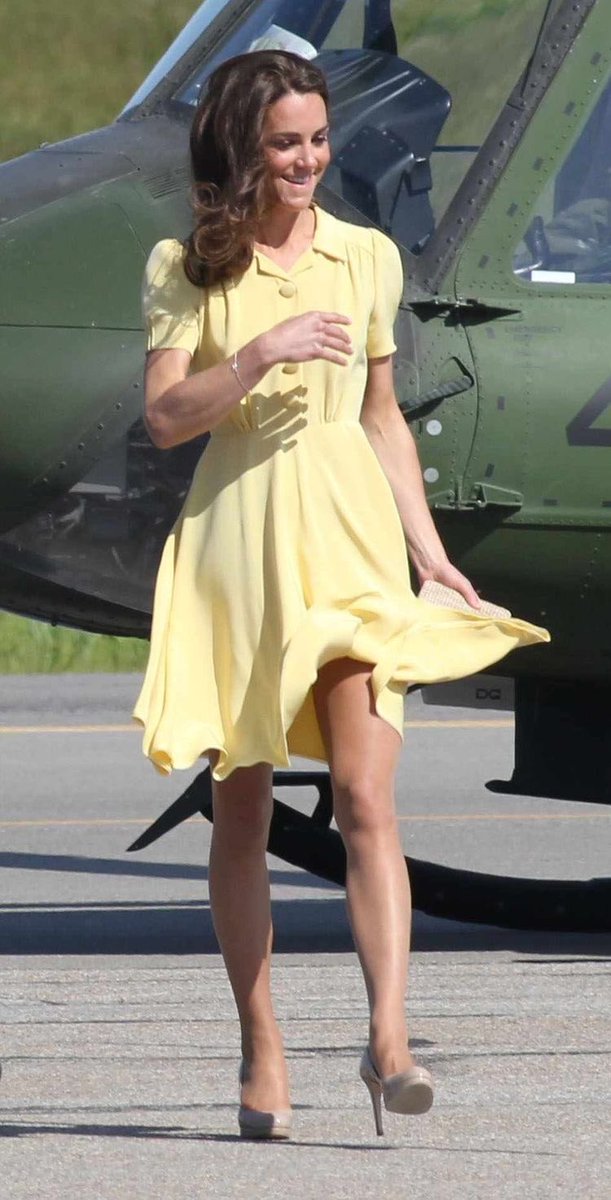 SPu55y's tweet photo. Kate Middleton 😛😛😛😛 https://t.co/rZ1HSQ44E6