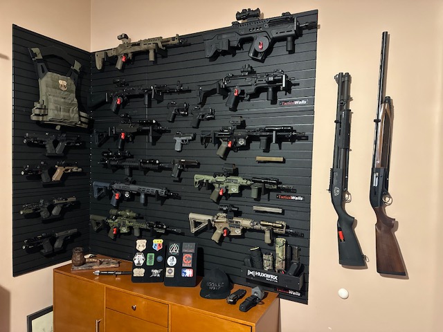 TacticalWalls's tweet photo. UPGRADE!!! Version 2.0 of this beautiful ModWall setup! π
#modwall #mancave #vaultroom #gunroom #firearms #ar #iwi #mpfive #fn #pistols #rifles #shotgun #tacticalwalls #madeinamerica #gunwall #art #homedefense https://t.co/OX3STkyqBq