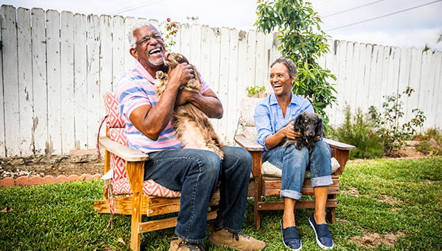 Cancer treatments can have side effects on your mouth. Learn what to look for and how to manage side effects like dry mouth, mucositis, and a change in taste.    
 
deltadental.com/us/en/protect-…