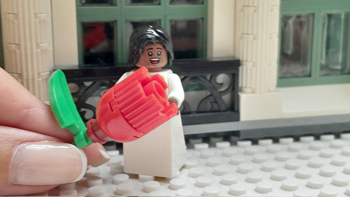 Happy Birthday dear <a href="/TembiLocke/">Tembi Locke</a> !May you have a wonderful day.
#bringbacksliders #bricksliders