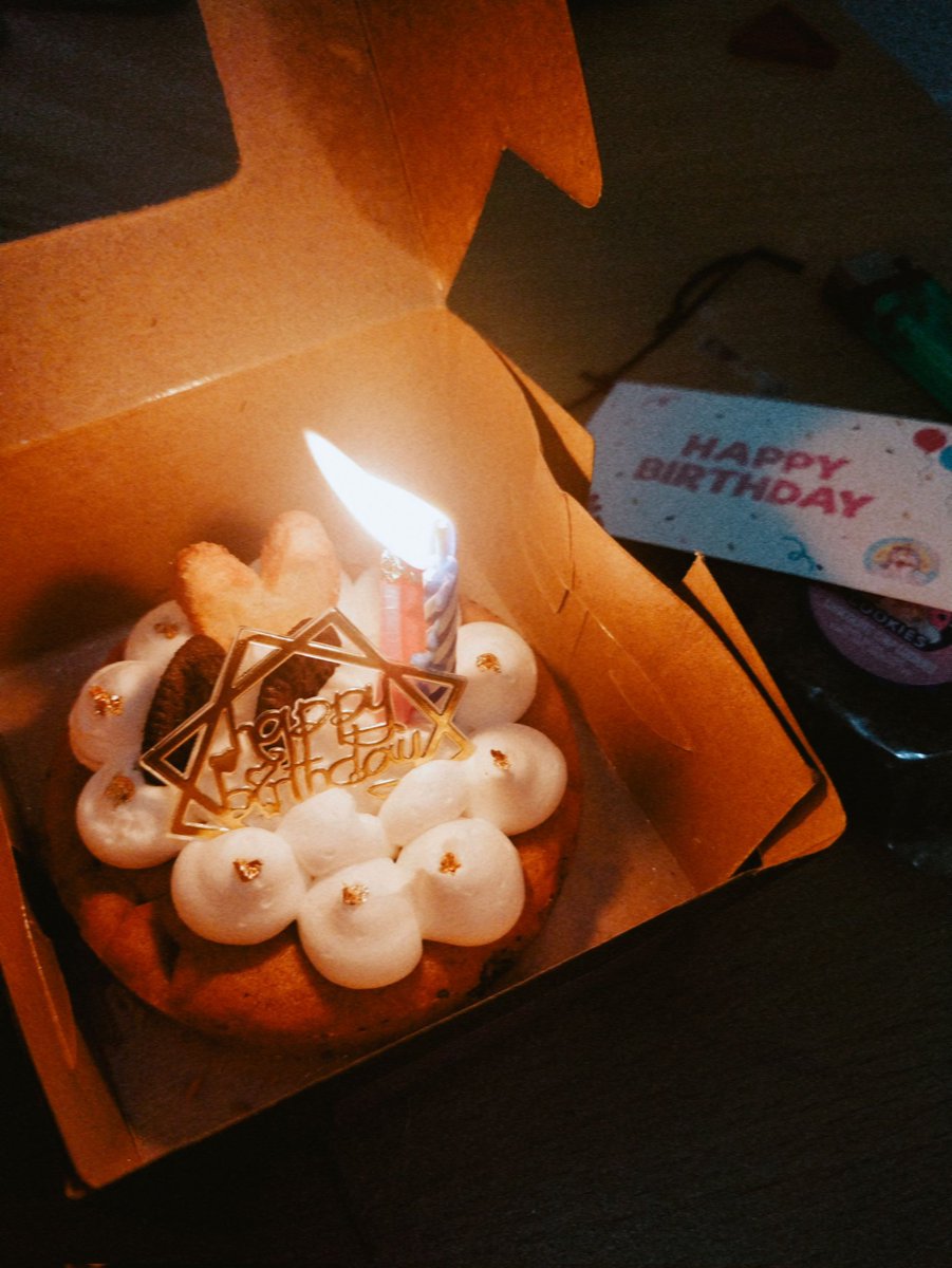 ShiezzE's tweet photo. 18! lucu banget tata gojekin ini hiksss and she said.. https://t.co/sLSj6wVfW7