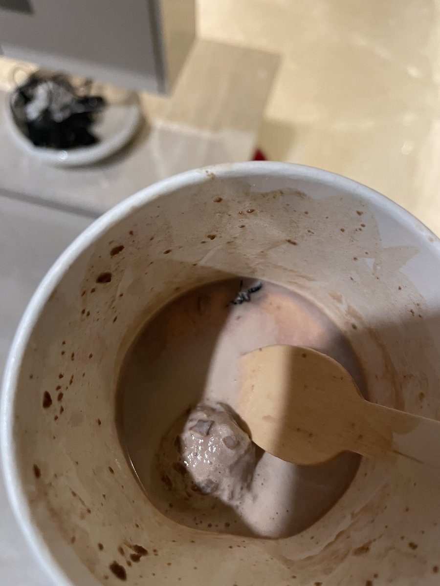 SumeetKalhan's tweet photo. Ordered an ice cream from @Naturalicecream ,Gurgaon Bani square and found an ant at the end of the ice cream! Upon calling the restraunt, the person who picked up casually asked us to just throw the ice cream. It is just astonishing how such serious issues are taken so lightly! https://t.co/9e9ZPQu2Oi