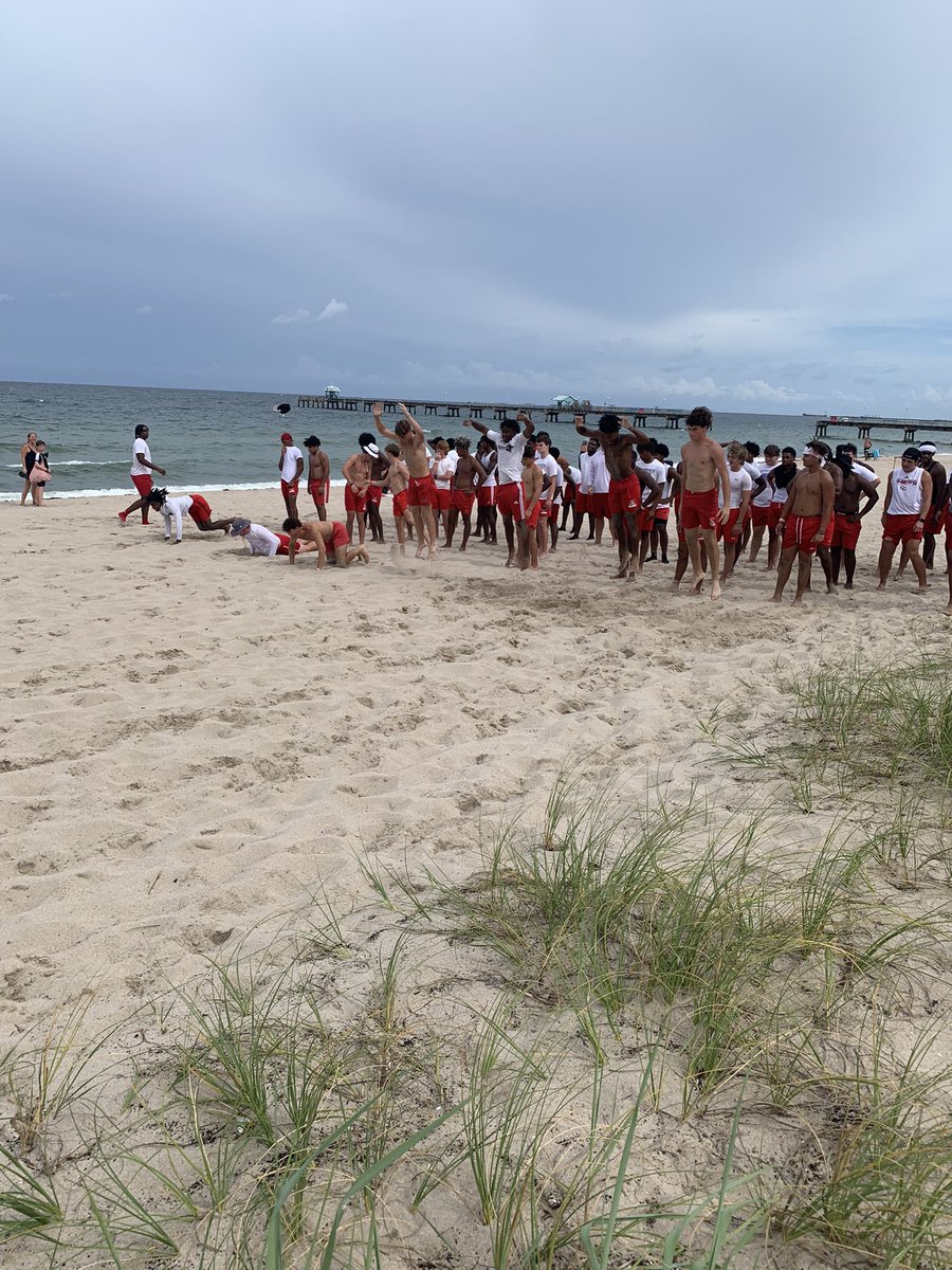 #OnTheDrive23 to #A1A Great way to finish the Summer Session #ChiefNation 🔴⚪️🛎🗣 Post Practice BBQ on Deck