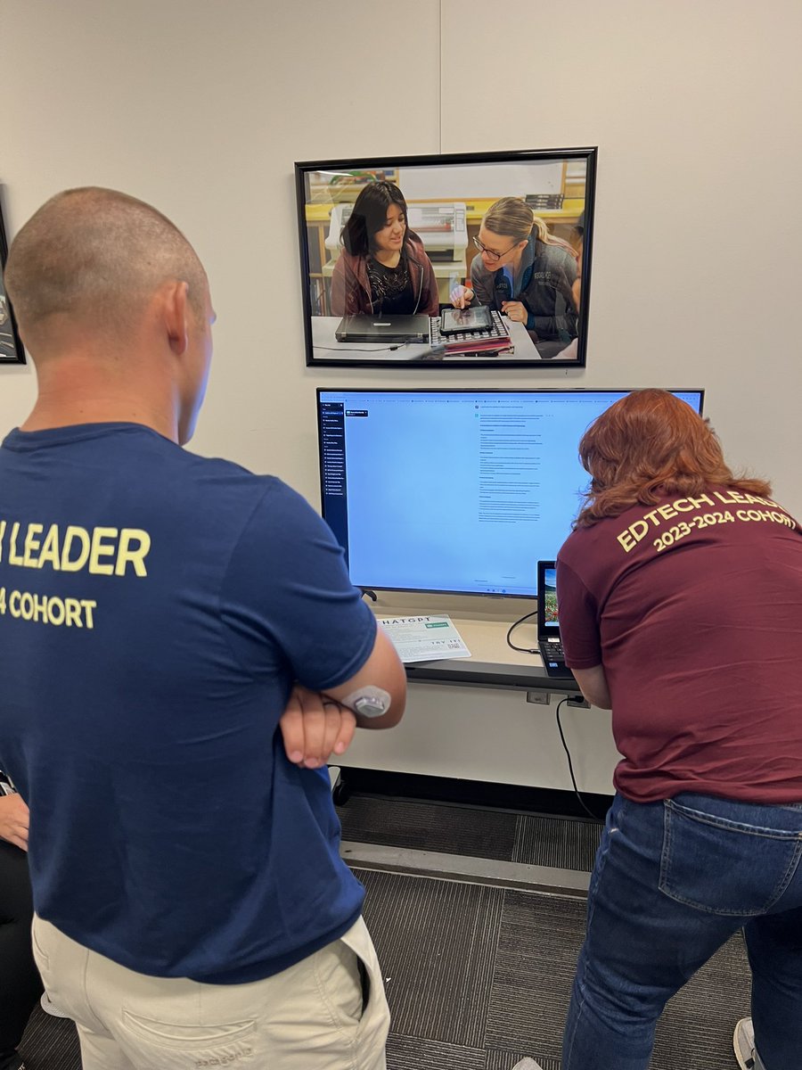 Level 2 #EdTech leaders facilitated a ❗️4 corners❗️activity today showcasing how they worked with Ts in their building, collaborated w/ admin, &amp; implemented EdTech to scaffold for Ss! <a href="/DunlaCou/">Courtney Dunlap</a> @mrs_mkerch <a href="/MrsSpizzo19/">Tiffany Spizzo</a> <a href="/PlumeEli/">Beth Plume</a> <a href="/JordanWaybrigh3/">Jordan Waybright</a> <a href="/cahose78/">Charissa</a>