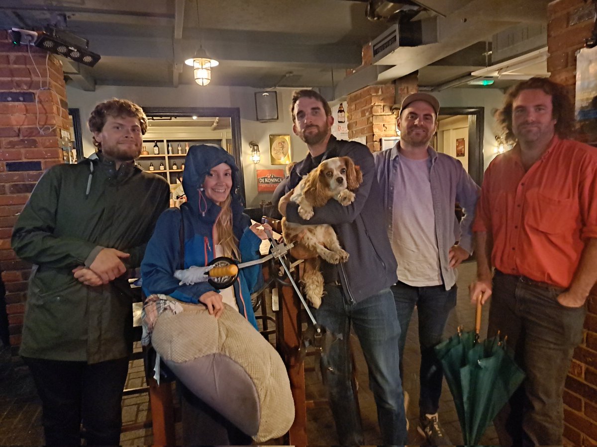 Huge well done to the team Daddy or Chips? Who won the quiz at the Belgium and Blues tonight with thanks to an adorable and furry lucky charm!!

<a href="/CompleatQuiz/">Compleat Quiz</a>