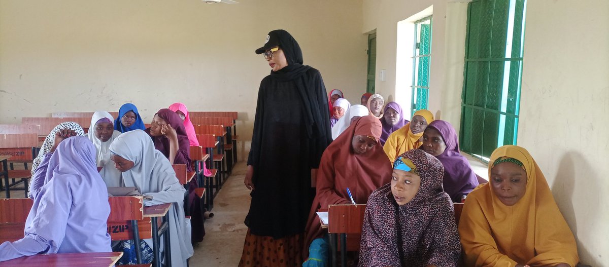 JamilaMusa003's tweet photo. National Youth Engagement Network with support from VSO organized a step down training on waste management and recycling as a result women/youth support groups were formed in 10 diff communities across Kano State.
#ClimateActionNow 
@YEN_National @ogene_ogbodo @DPriestofAfrica https://t.co/jbzhqHa0aA