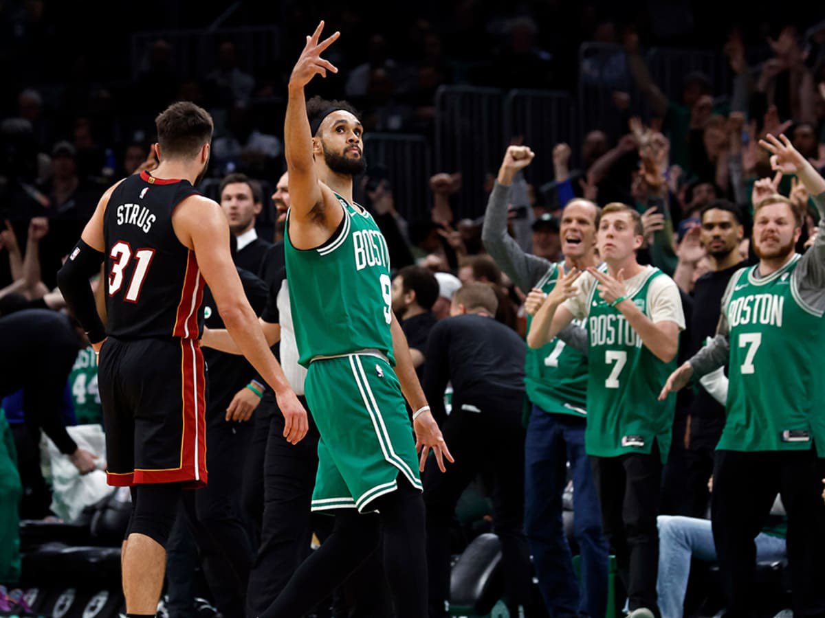 Joe Mazzula : 

« Derrick White sera notre meneur titulaire »

On part donc vers un 5 : White-Brown-Tatum-Porzi-Rob ou Al 🔥

Malcolm Brogdon en 6th Man comme la saison précédente ⚡️

Vos avis ?