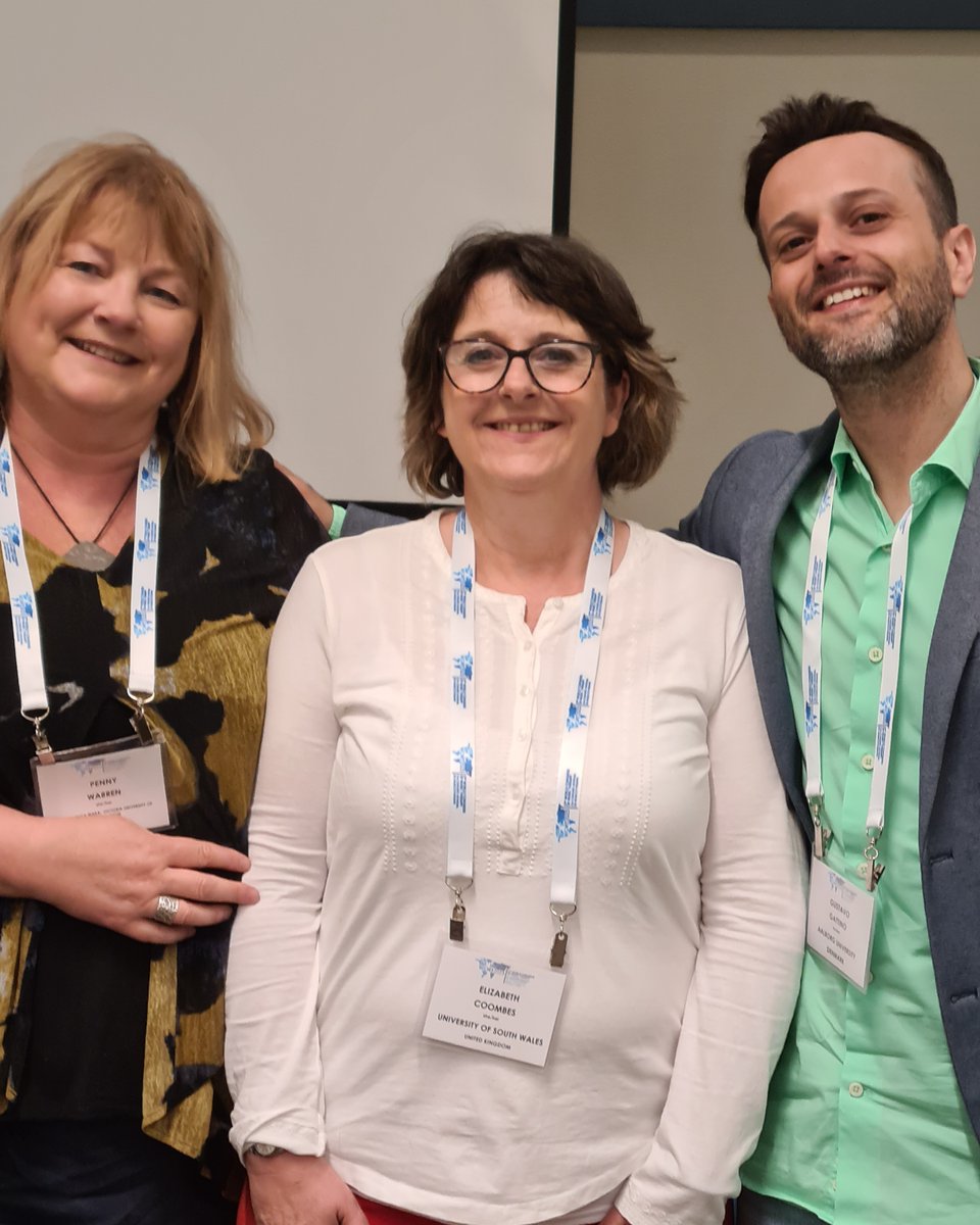 World Cafe on online communities in music therapy with the dear colleagues Elizabeth Llewellyn-Coombes  and Penny Warren at the World Congress of Music Therapy 2023.
#WCMT2023 #musictherapist #musictherapy