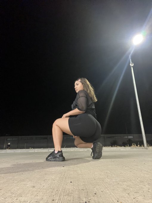 Ce se intampla pe autostrada seara? 💋 https://t.co/vt8hmHSugl