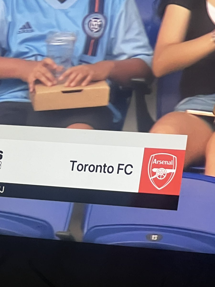 TechnicallyFC's tweet photo. Lol! #TFCLive https://t.co/nXpya1NhPB