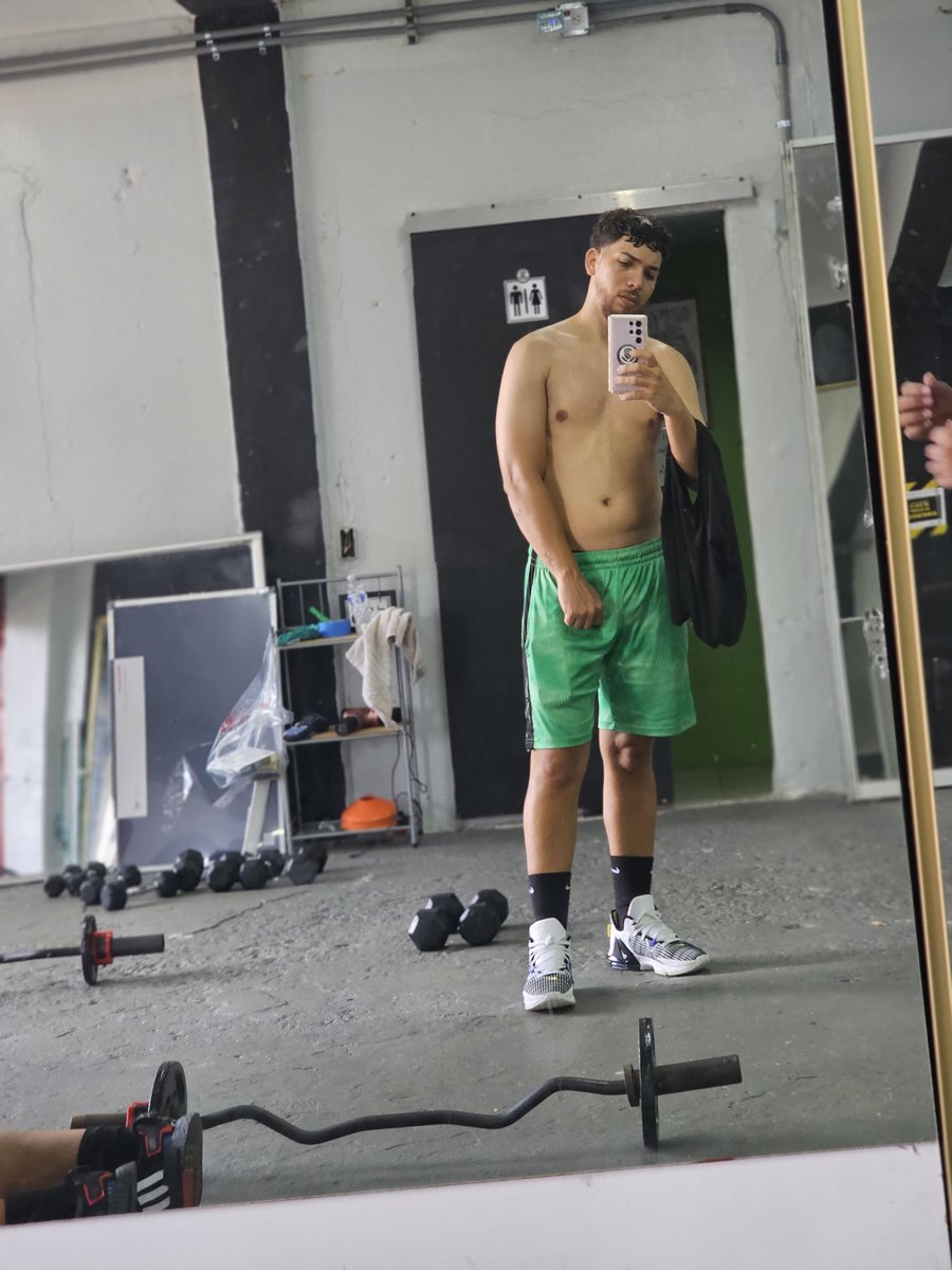 LabusadoraTCPR's tweet image. Estamoa dandole duro al upper body!!!.... #LaChikiiiTrainer #ElNiñoBoxing #ArleenLaRebulera #ElMachitoSassyYemi