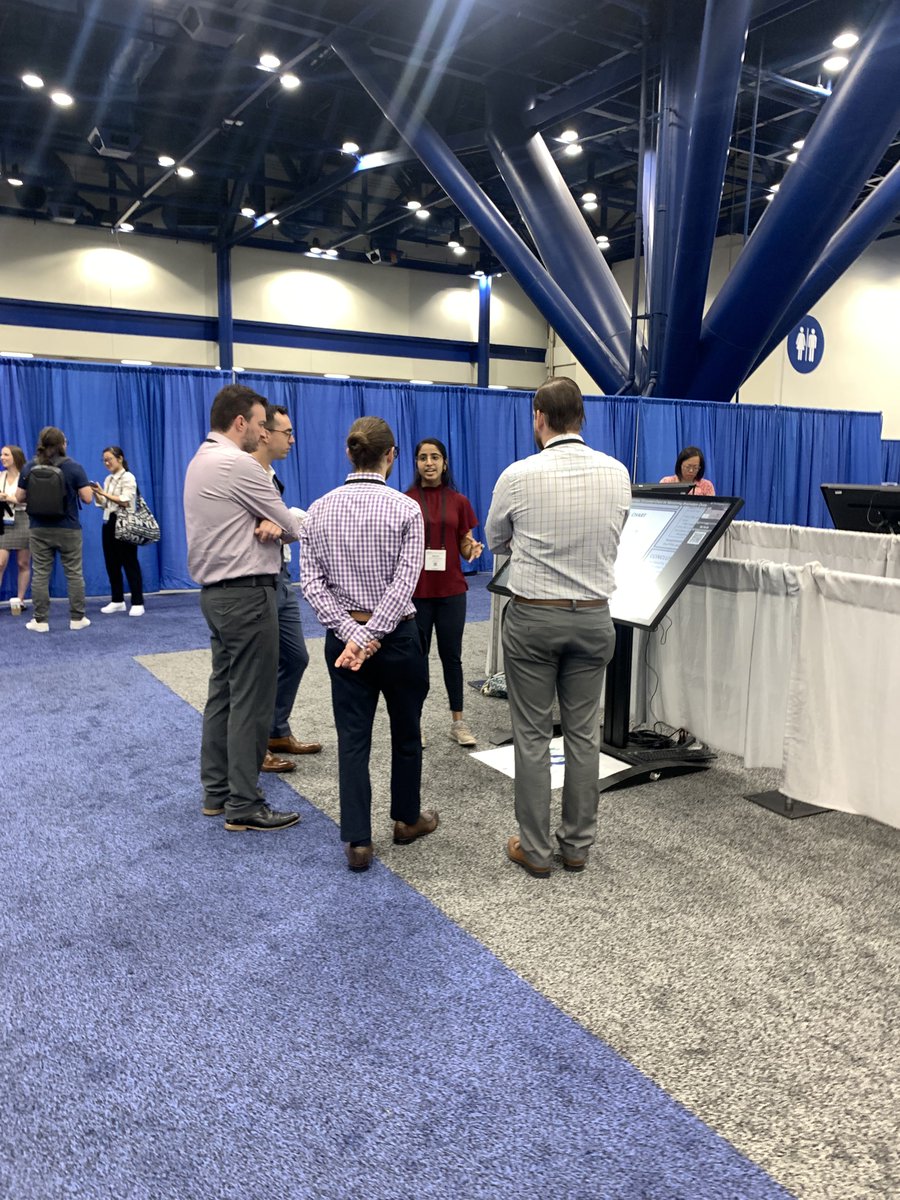 UTHSARadSci's tweet photo. #Proud  #MedicalPhysics pupils passionately present  perfectly polished posters! #AAPM2023  #UTHSCSA #PisforPhysics https://t.co/fxnFS0GmNZ