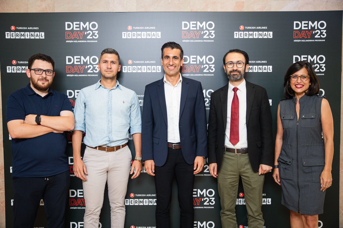 Turkish Airlines #TerminalDemoday exceeded all my expectations. Great program with top-notch #startups and #speakers! Huge congrats to @pixelaters team for organizing a flawless event!
Thanks for the invite <a href="/talhadurancom/">Talha Duran</a> <a href="/oguzhan/">Oguzhan Aygoren</a> <a href="/goksemin/">göksemin gökalp özdemir</a> and exemplary leadership <a href="/lokmanokten/">Lokman Ökten</a>