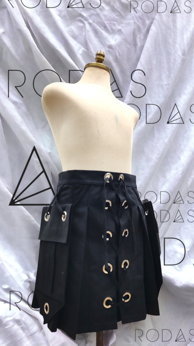 Diseñamos un nuevo modelo de Kilt con ojillos XL y bolsillos de cargo funcionales. Una fantasía. ✨