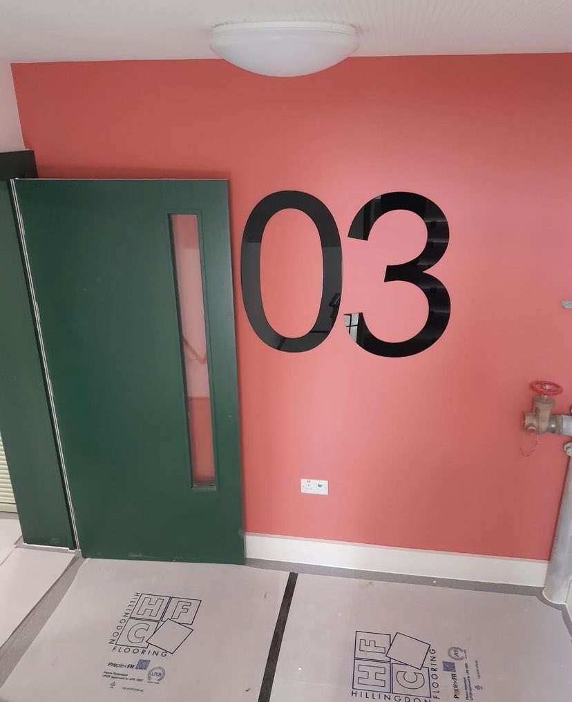 Making progress over at @higginshomesplc Grange Park, located in Harrow. A splash of @duluxtrade colour for the communal areas. Phase one of the development comprises 89 apartments for rent and shared ownership.