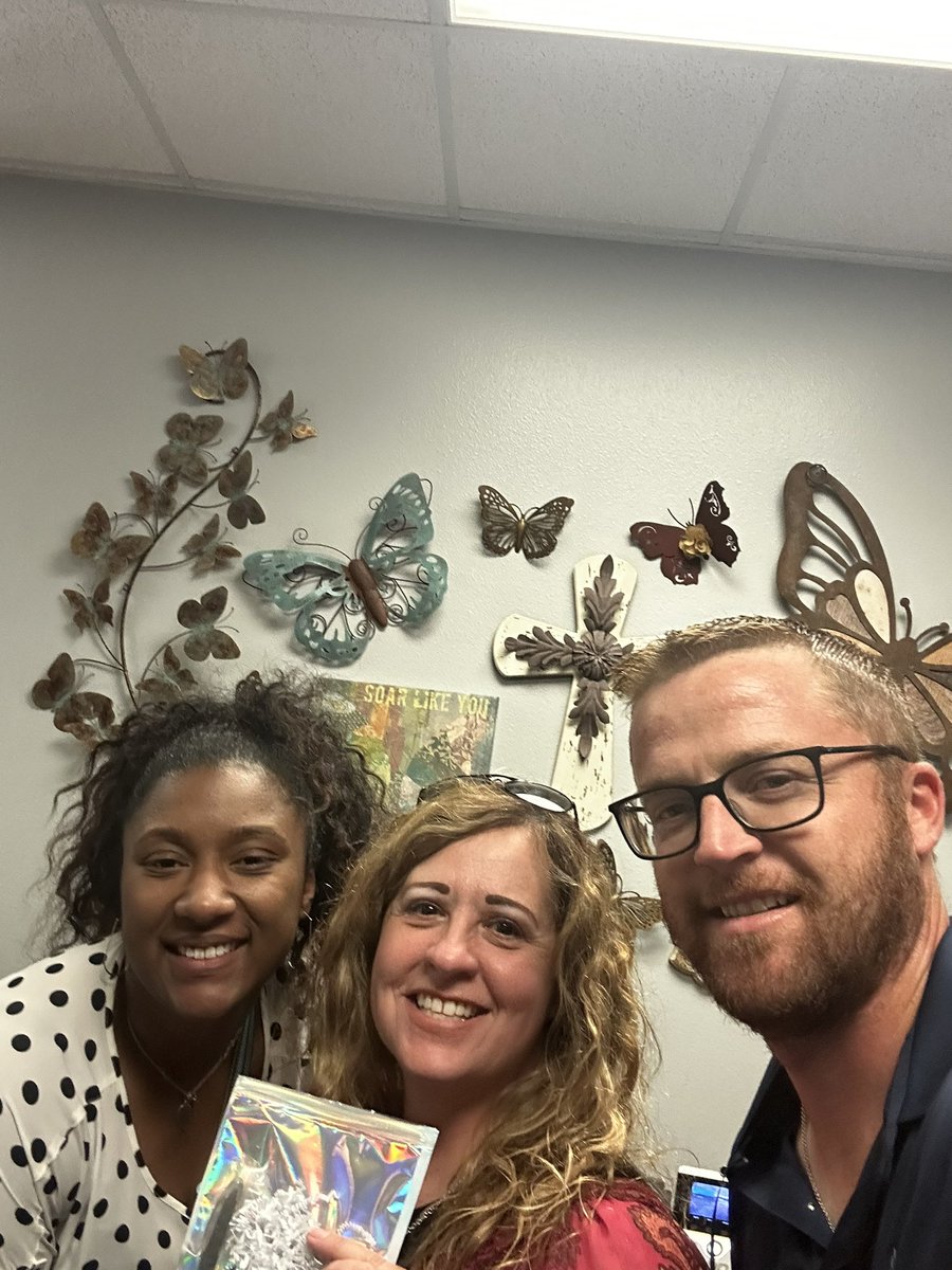 Til-Lois Calhoun (@sistatechsavvy) on Twitter photo Ready to embrace new challenges, learn and grow together as we begin the new school year <a href="/BowieMSOdessa/">Bowie Middle School</a>! <a href="/RussellAmy_87/">Amy Diane Russell</a> <a href="/TechECISD/">ECISD Digital Learning</a> Ready to embrace new challenges, learn and grow together as we begin the new school year <a href="/BowieMSOdessa/">Bowie Middle School</a>! <a href="/RussellAmy_87/">Amy Diane Russell</a> <a href="/TechECISD/">ECISD Digital Learning</a>