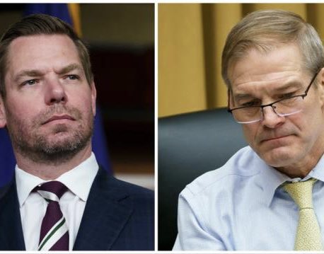 BREAKING: Democratic Congressman Eric Swalwell publicly humiliates Trumper Congressman Jim Jordan to his face in front of Congress.

It all started when Jim Jordan attacked attacked Biden Secretary of Homeland Security Alejandro Mayorkas at today’s hearing.  

That’s when