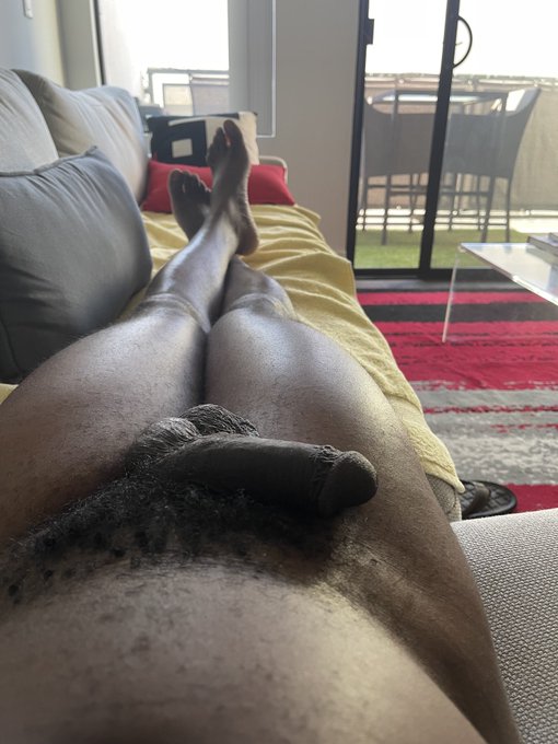 Vancouver, I&rsquo;m in you. Hit me up! https://t.co/aK6W2HB5ay