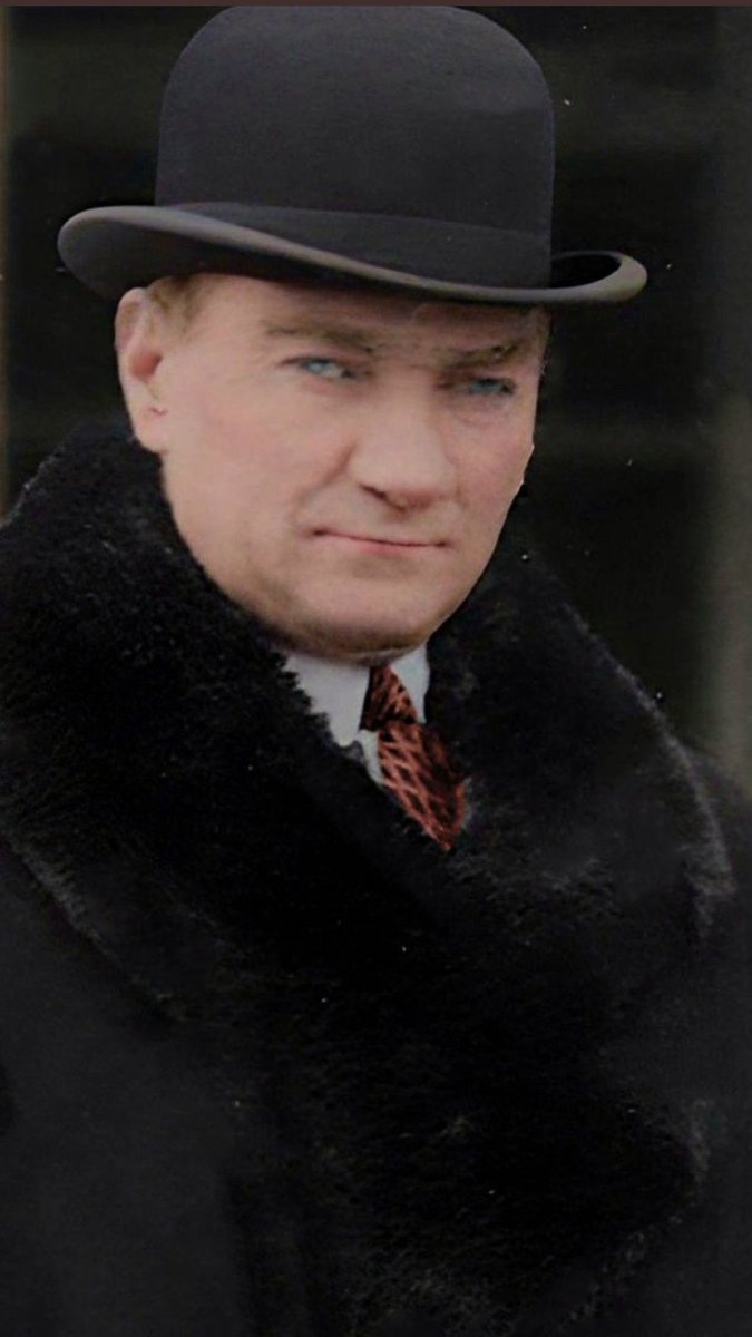 Eşsiz ve Dâhi Liderim      
Başkomutanım      
Cumhurbaşkanım      
Dünyanın En Büyük Devrimcisi #Atatürk'tür.