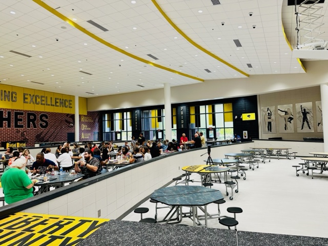 PrincipalFraz's tweet photo. #LCHS - It is Game Time at 3216!  We are excited to begin another year!  Preparing for The  KICKOFF!!  We LOVE what we do!!  Ready to prepare our Scholars to be College/Career Ready! https://t.co/XTfemCYtO8