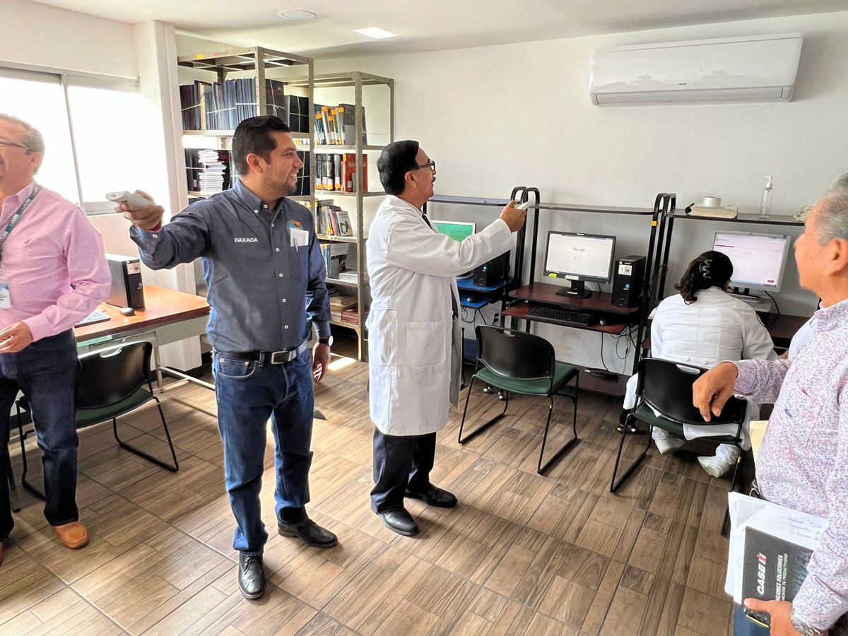 JulioMercadoCas's tweet photo. 📌Acompañado del secretario general del #SNTSSOaxaca, Lic. Luis Enrique Cabrera Ramírez, esta mañana realizamos un recorrido de supervisión con la finalidad de dar cumplimiento al Informe de Inversión Delegacional 2023.
#UMAA
#HGZNo1 https://t.co/ujwS2EnpR2