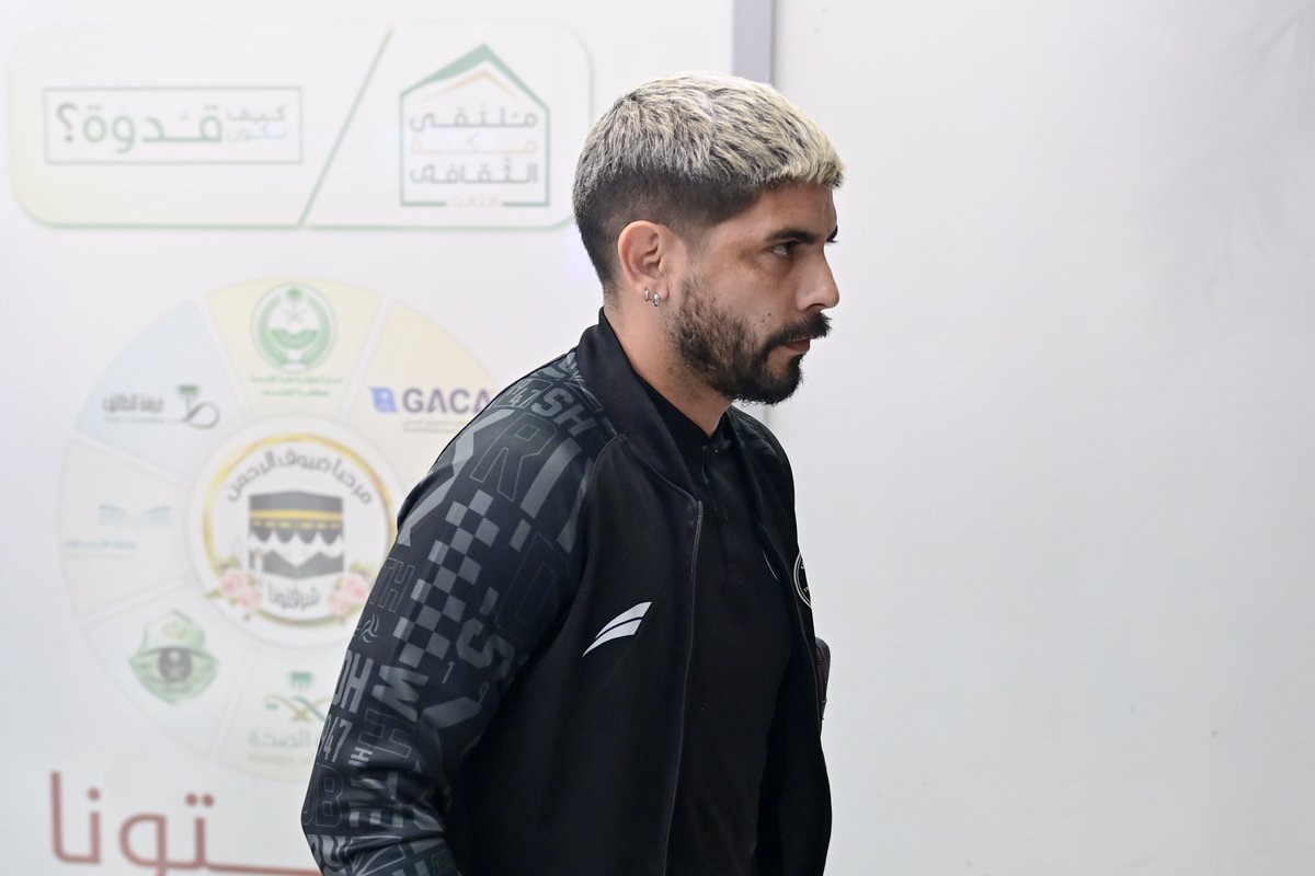 AlShababSaudiFC's tweet photo. هُـنا طائف الورد 💐 🤩 
#الشباب #يلا_شباب https://t.co/IAh0mWxUlW