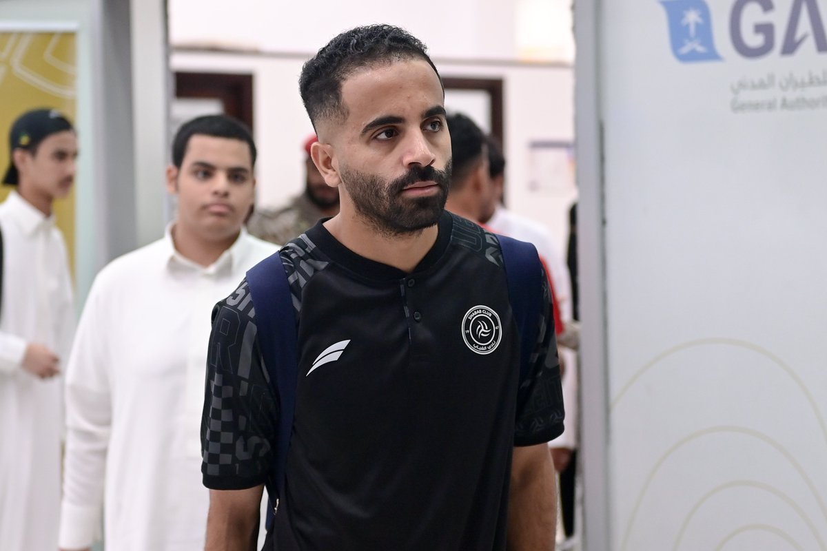 AlShababSaudiFC's tweet photo. هُـنا طائف الورد 💐 🤩 
#الشباب #يلا_شباب https://t.co/IAh0mWxUlW