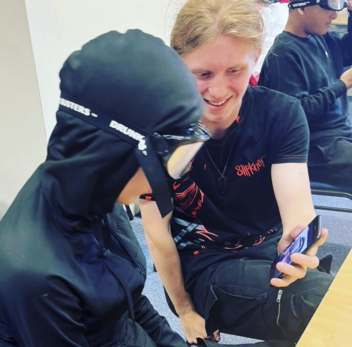 Today our Get Ready for Summer Programme JGW+ learners welcomed Cath from Gwent n-gage who delivered an inspiring session around drugs, alcohol and vapes. The learners even got to give the drunk goggles go!! #gwentngage #JGW+ #getreadyforsummer