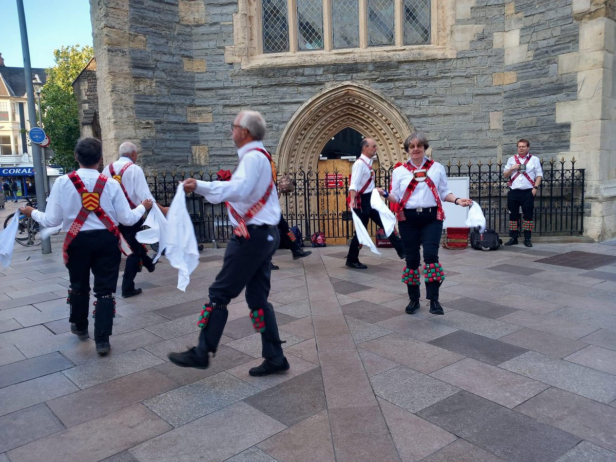 CardiffMorris's tweet photo. Last night we were dancing out in Cardiff City Centre. We started out at The Old Arcade before moving on to The Blue Bell. We were quite tight on numbers, but we certainly pulled out all the stops and delivered a cracking performance! https://t.co/NM7i2CzqWU