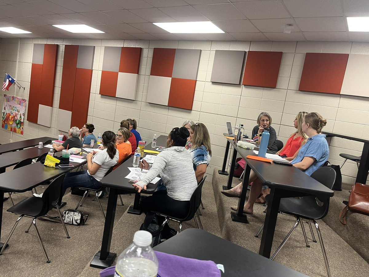 LPElemMathCoach's tweet photo. Lots of learning going on today for LP Math Teachers! Can’t wait to see them inaction in their classrooms this year! #chooselp #mathcoachcorner #LPESMATH @JobeMathLP @mooremathlp https://t.co/ZaPlI55jkP
