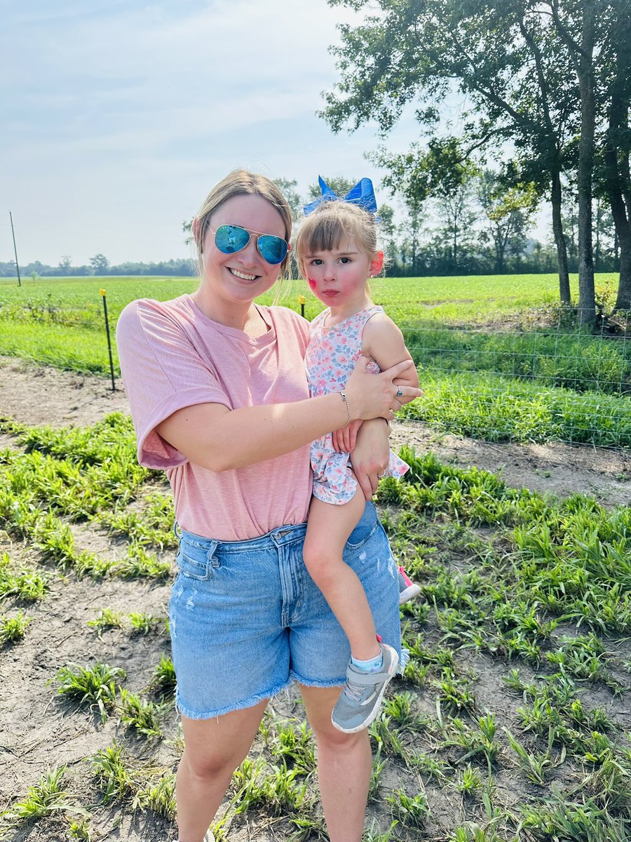 Best way celebrating my Birthday is doing what I love the most, advocating for children with disabilities. 🧩

Thank you Moo Moo’s Farm for putting on such a special event.