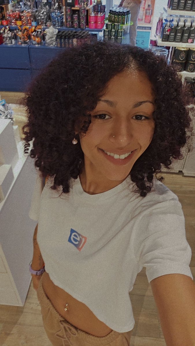 xOCyb3rfa1ryOx's tweet image. I&apos;m still #liveontwitch w/ my #firsttimeplaying #planetoflana let&apos;s goooo!🎉 #xoxcyb3rfa1ryxox #smallstream #smallstreamer #twitchaffiliate #girlgamer #XboxGamePass #XboxShare #SmallStreamersConnect #TwitchStreamers #twitchgirls
#twitchtv #smallstream #SmallStreamersConnect