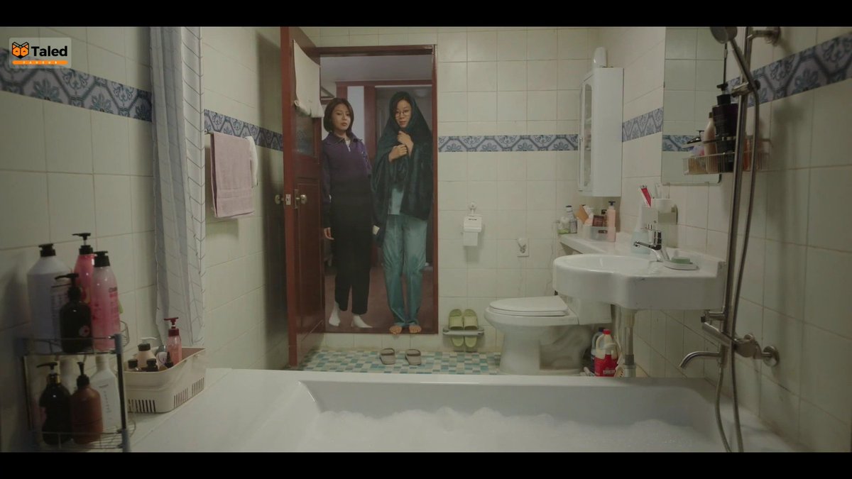 ckdrma's tweet photo. nem sei se o dorama é de romance mas to amando muito acompanhar a relação de mae e filha #NotOthers #NotOthersEP3 https://t.co/VTErMe4QJV