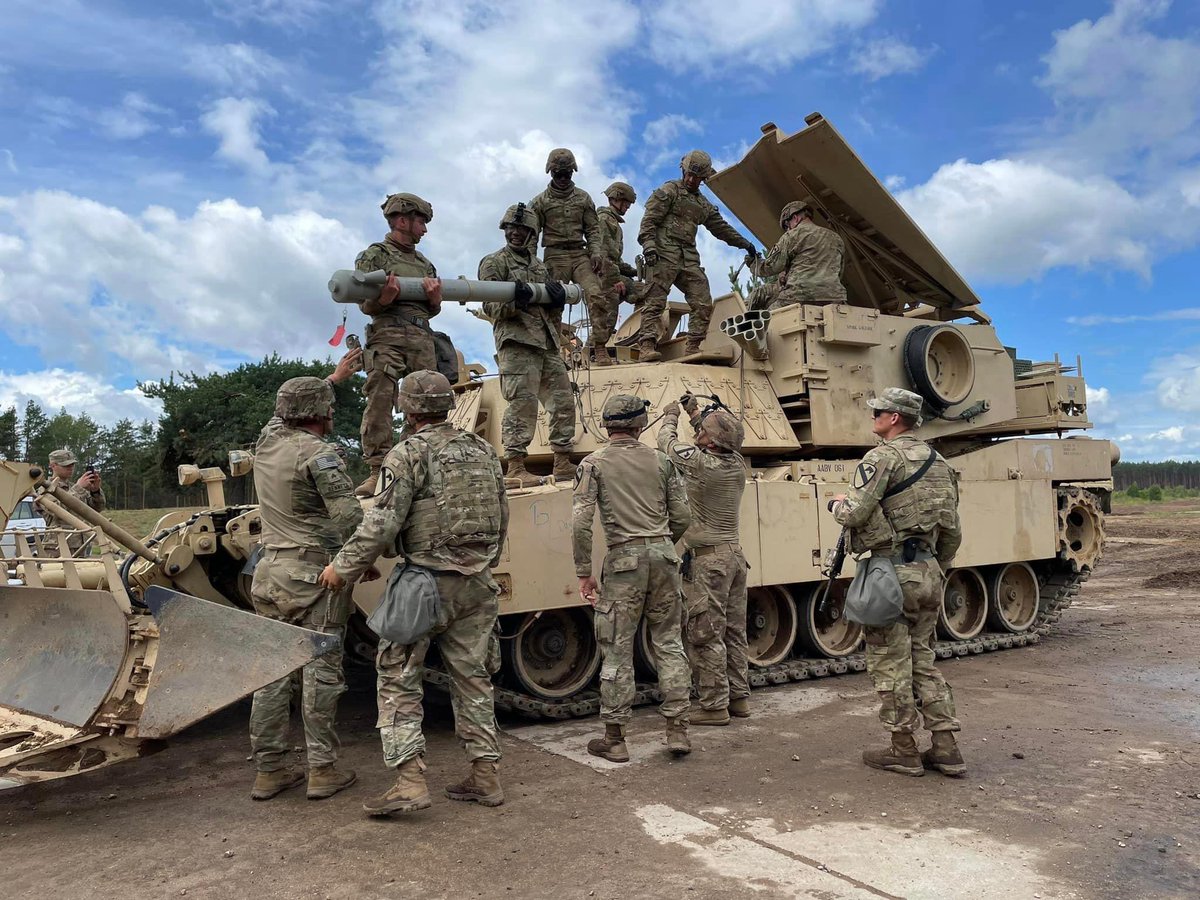 @8engineers Battalion 'Trojan Horse' completed certifications critical to continuing engineer tasks. 

#LiveTheLegend | #FirstTeam | #BeAllYouCanBe | @iiiarmoredcorps | @usarmyforscom | @eucomofficial | @victory_corps | @usarmy