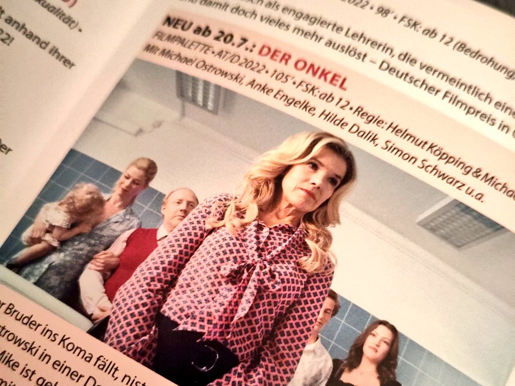 Endlich "Der Onkel [The Hawk]" im Kino gesehen (nachdem er letztes Jahr nur in 🇦🇹 lief). Ein Austro-Thriller, der sich nicht zu ernst nimmt. Grandioser Cast und Soundtrack: Anke Engelke singt Bettina Wegner. Conchita Wurst singt meinen liebsten Udo-Schlager.
Film des Jahres!