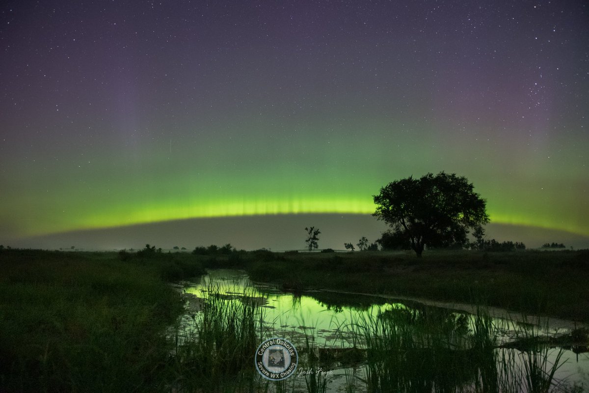 CentralDakSWXC's tweet photo. A few more DSLR shots from last night. Such a great night despite the ferocious mosquitoes in the area. A few more photos and a short Timelapse in the next few days. - Josh near Granville, North Dakota 7/26/2023 #capturend #ndwx #Aurora #auroraborealis @TamithaSkov @TweetAurora https://t.co/oLM10IaaDK
