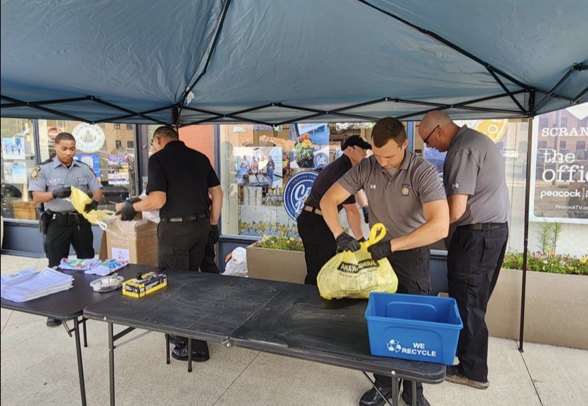 America250_PA's tweet photo. Thank you to all of the #EPIC volunteers who assisted with the Community K-Pod Recycling Effort in #LackawannaCounty on #PennsylvaniaDay in support of @ABeautifulPA 

⭐ Our PA Day Volunteers at K-Pod Community Recycling, recycled 20,000 K Cups!

#EveryCounty #EveryPennsylvanian https://t.co/GJSLAUQgNU