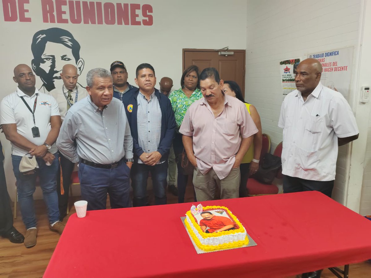 conusi21's tweet photo. Al dirigente sindical nuestra felicitación https://t.co/Qg1RPrPCA7