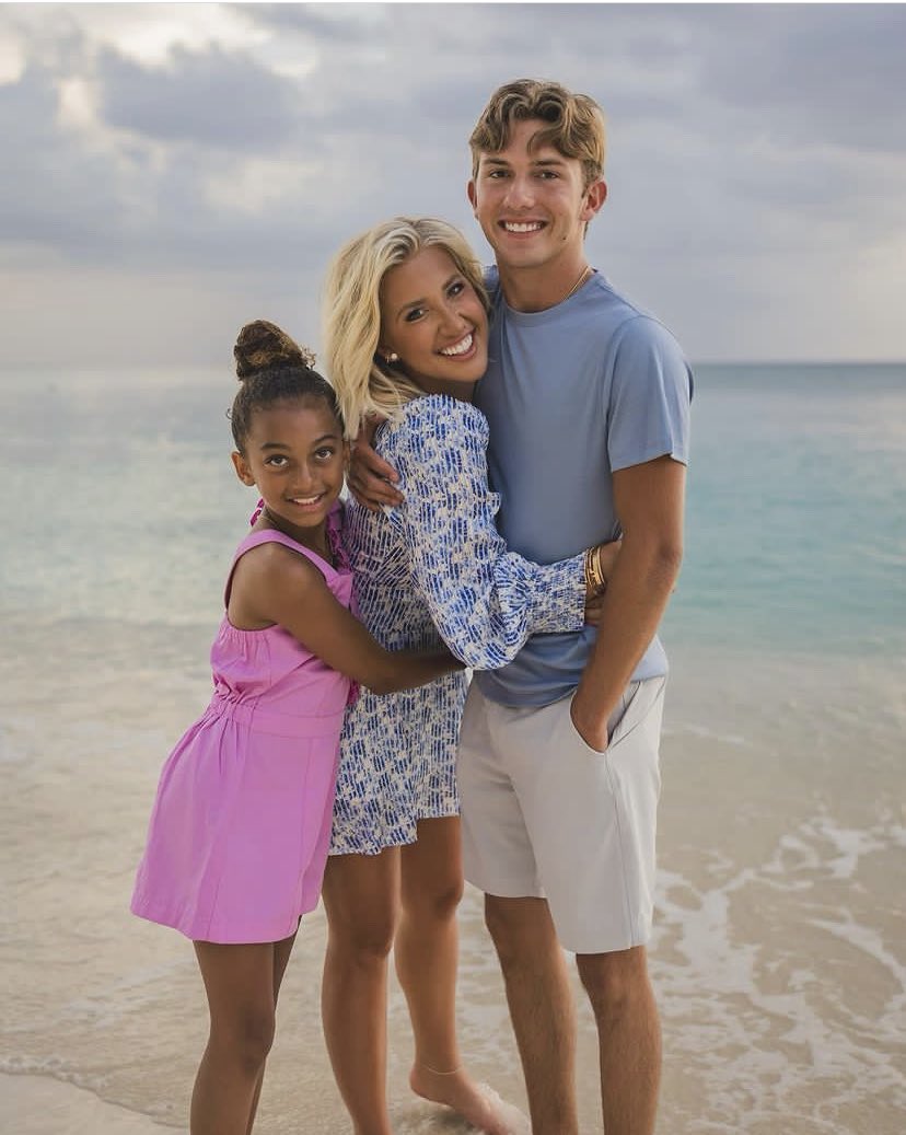 GraysonChr77's tweet photo. My whole heart!!❤️❤️ https://t.co/3AgiquhGlM