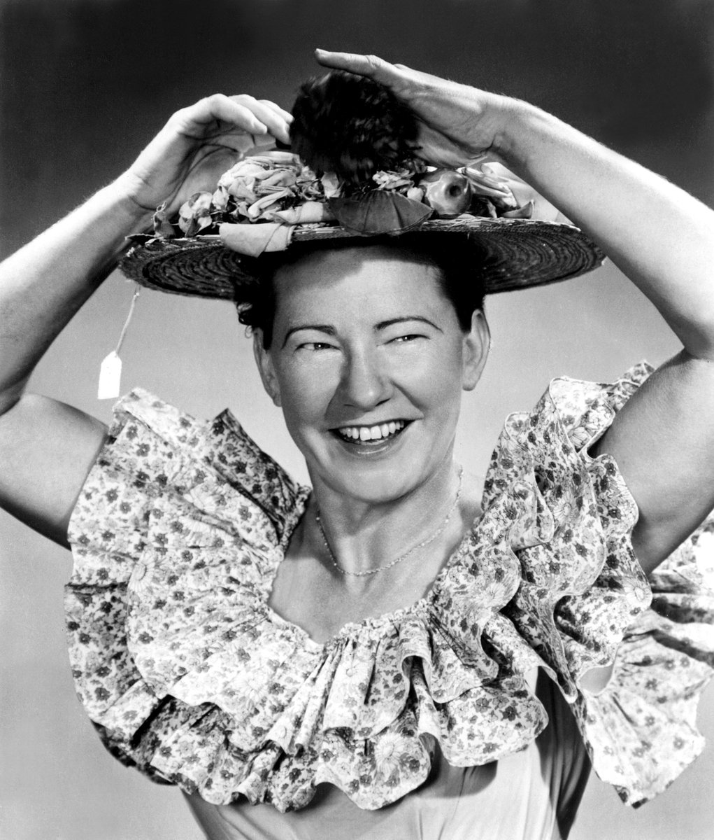 oxfordamerican's tweet image. “It was Mattie, disguised as Minnie, that people came to see, not Ophelia Colley.” 

—@R_LMartin explores the creation of Sarah Ophelia Colley’s beloved stage character Minnie Pearl in “Before the Howdy” from the #SummerIssue. 

ow.ly/8moU50Pm84Q 
 
📸 Everett Collection