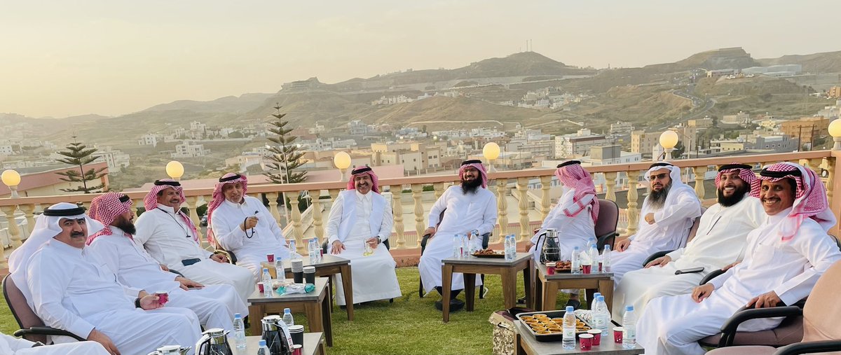 ليلة رائعة بلقاء مجموعة من الزملاء خريجي جامعة الملك فهد للبترول والمعادن <a href="/KFUPM/">جامعة الملك فهد للبترول والمعادن | KFUPM</a>  من الدفعات ١٩٨٣م إلى ١٩٨٨م في أبها القمم والشيم <a href="/KFUPMalumni/">KFUPM Alumni</a>