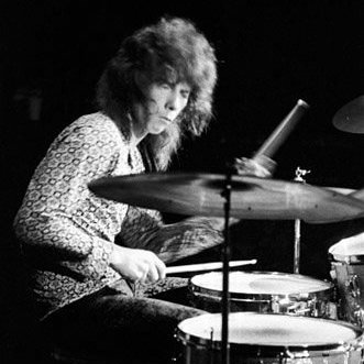GeorgiosMasman2's tweet photo. @Albums2Hear “I put a lot into #AutomaticMan We had great players, #PatThrall on guitar, Bayete, a genius on keyboards, David Rice on bass at first, then Doni Harvey. We rehearsed every single day at my house in San Francisco". @michaelshrieve
They didn't get what they deserved. https://t.co/lCbWB0YeMr