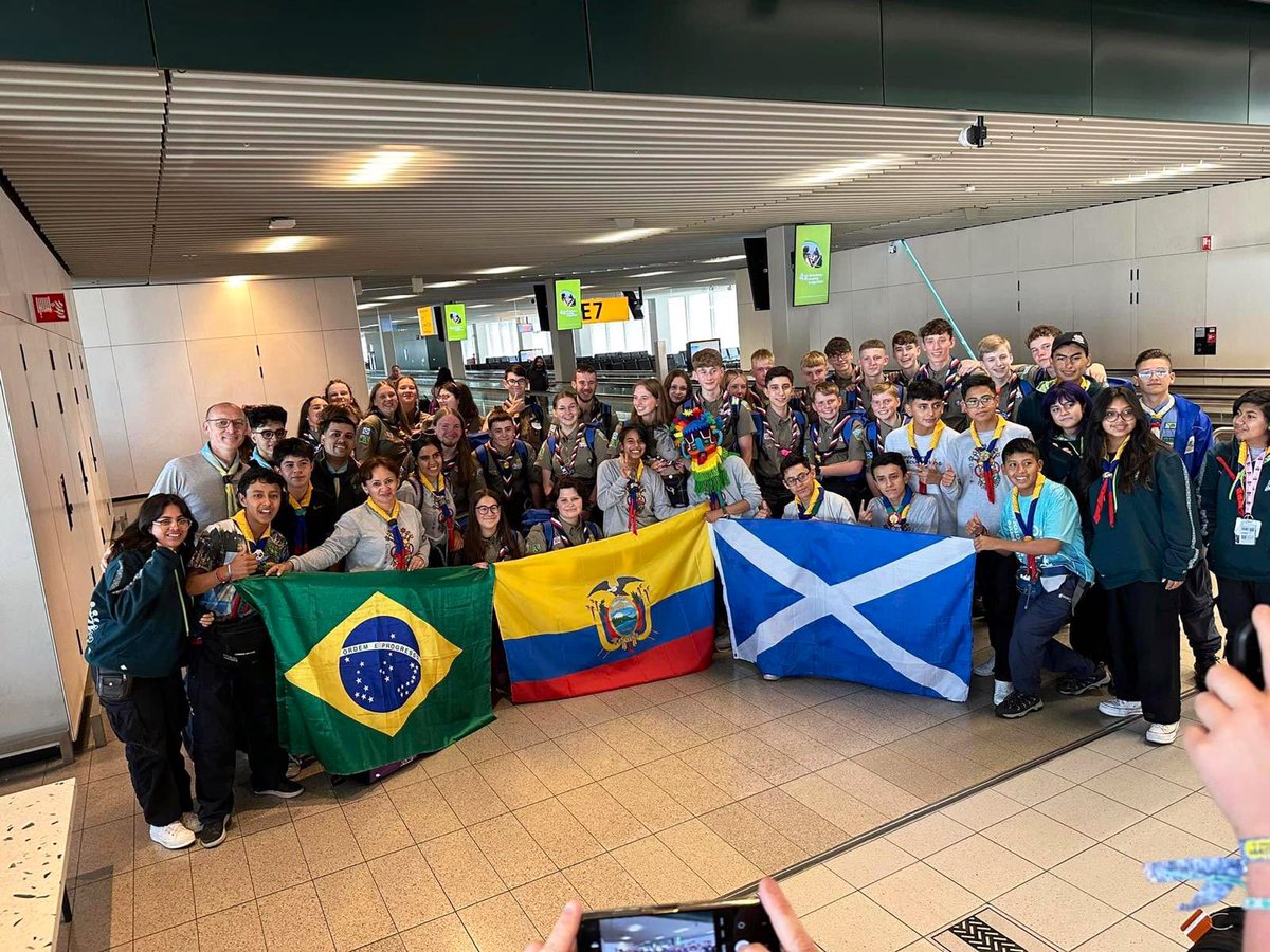 Sharkey_Scout's tweet photo. All routes lead to South Korea and the World Scout Jamboree 🇰🇷 #WSJ2023 #DrawYourDream #UKContingent #InternationalFriendship https://t.co/3wYpR2tpb6