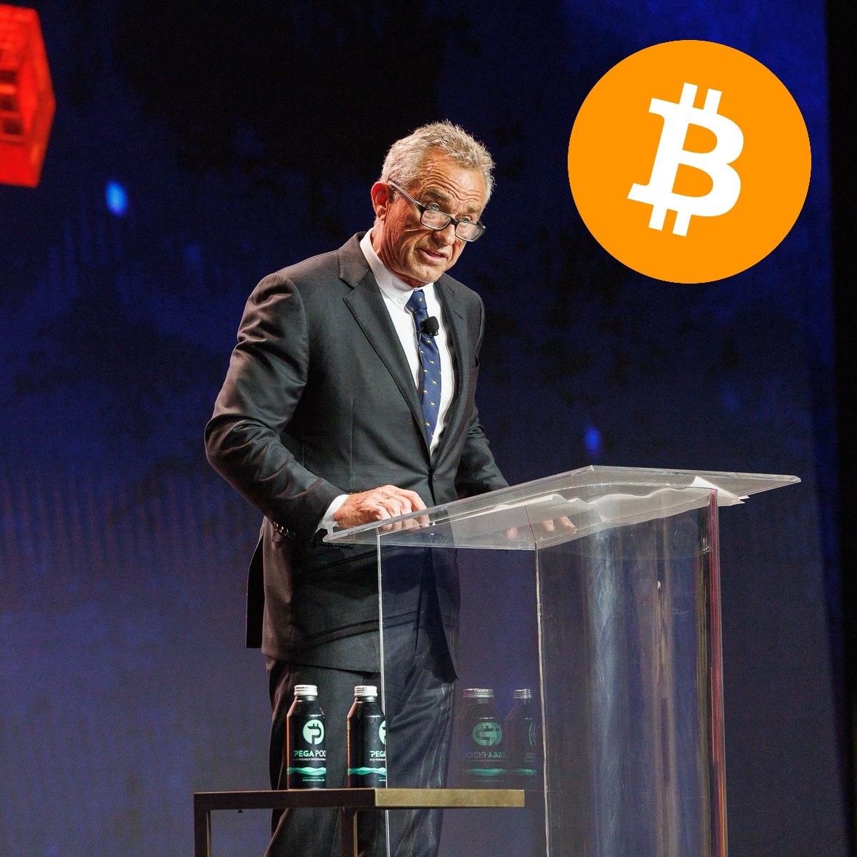BitcoinMagazine's tweet photo. JUST IN - 🇺🇸 US Presidential Candidate Robert Kennedy Jr: #Bitcoin can be an alternative to Americans, giving them an escape from the Fed printing money.

"We've lost sovereignty over our monetary system...We need to regain our sovereignty of it." https://t.co/9067wv8iWR