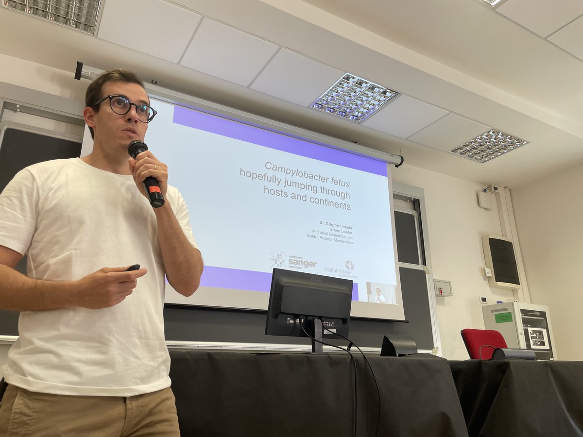 Benizao's tweet image. Successful session on HGT (or the origins of hopeful monsters) organised with @CheAndamMicro at #SMBE2023. Thanks again to our wonderful speakers: @goyoiraola @Lucy_Weinert Talia Karasov, Héloïse Muller &amp;amp; Fanny Mazzamurro!